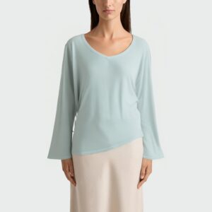 Asymmetrical solid color women's long-sleeved top